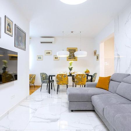 Lux Holiday Apartment Tony @ 10 Min Znjan Beach Split Exterior photo
